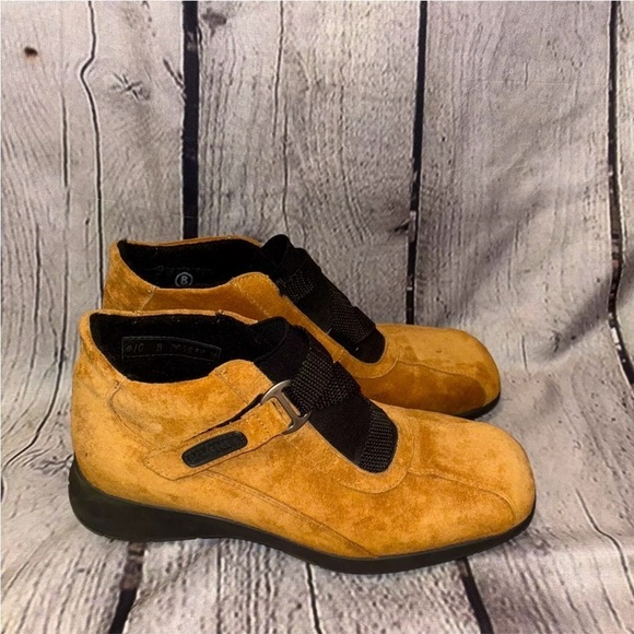 Bogner Shoes - Bogner Winter Suede Boots Shoes Tan Women’s Size 10 Beige Snow Outdoor Neutral